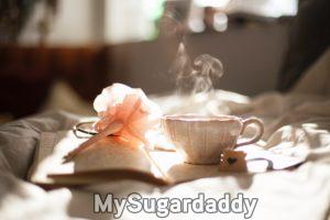 livro e café